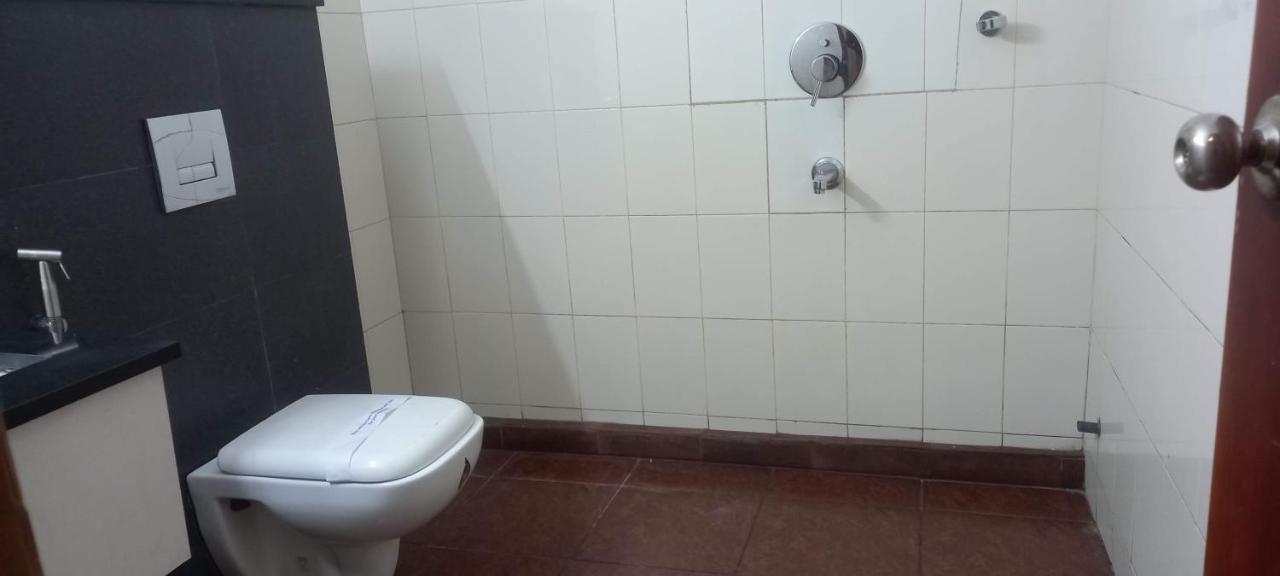 Hazmi Inn Perintalmanna Buitenkant foto